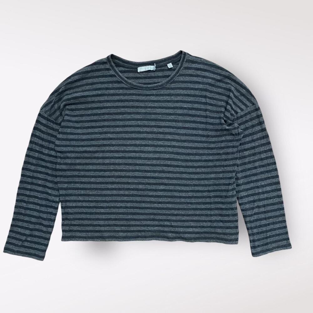 Vince Benegal Stripe Pullover Shirt Womens Size Medium Gray Black Casual‎